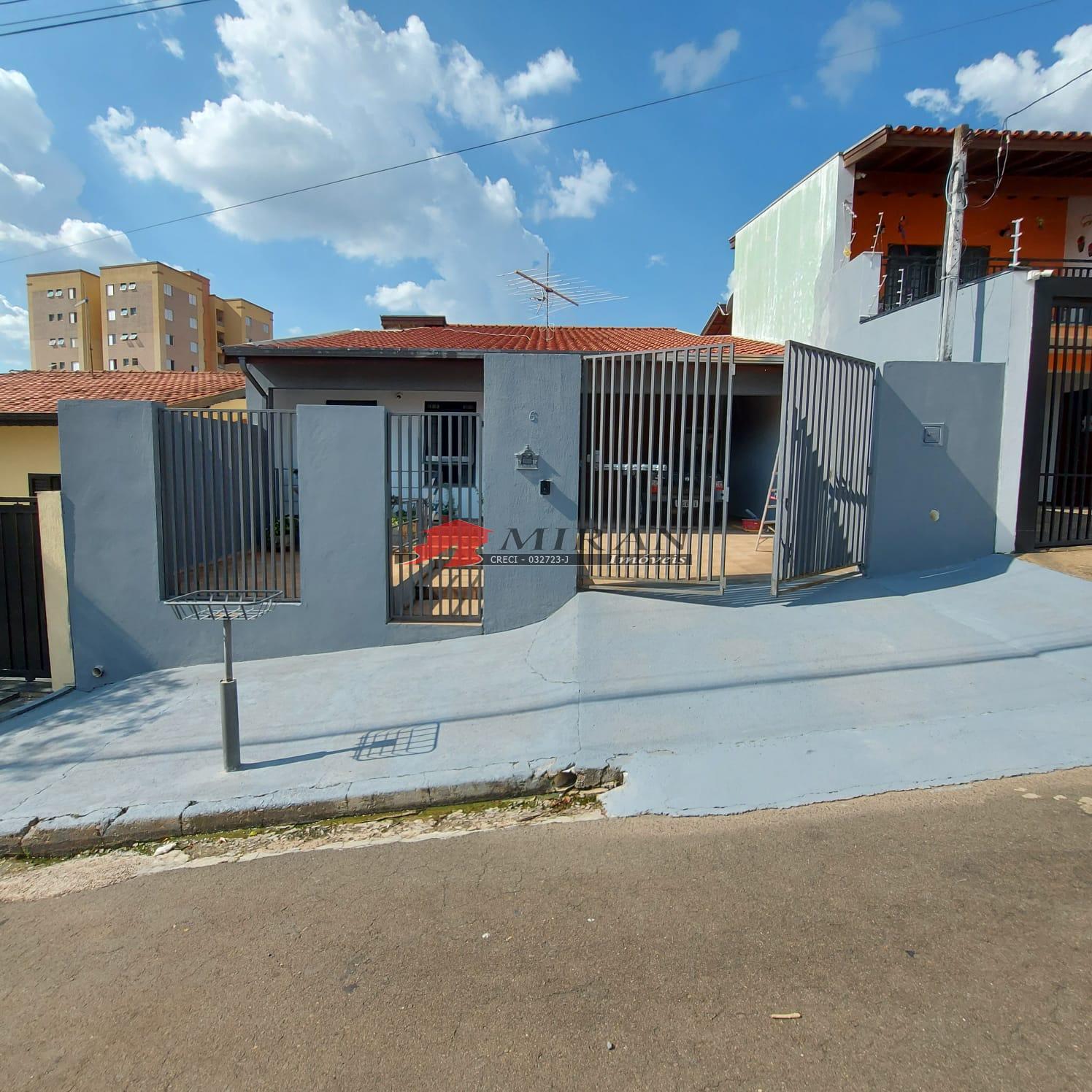 Casa à venda com 3 dormitórios com suíte – Santa Marina – Valinhos/SP